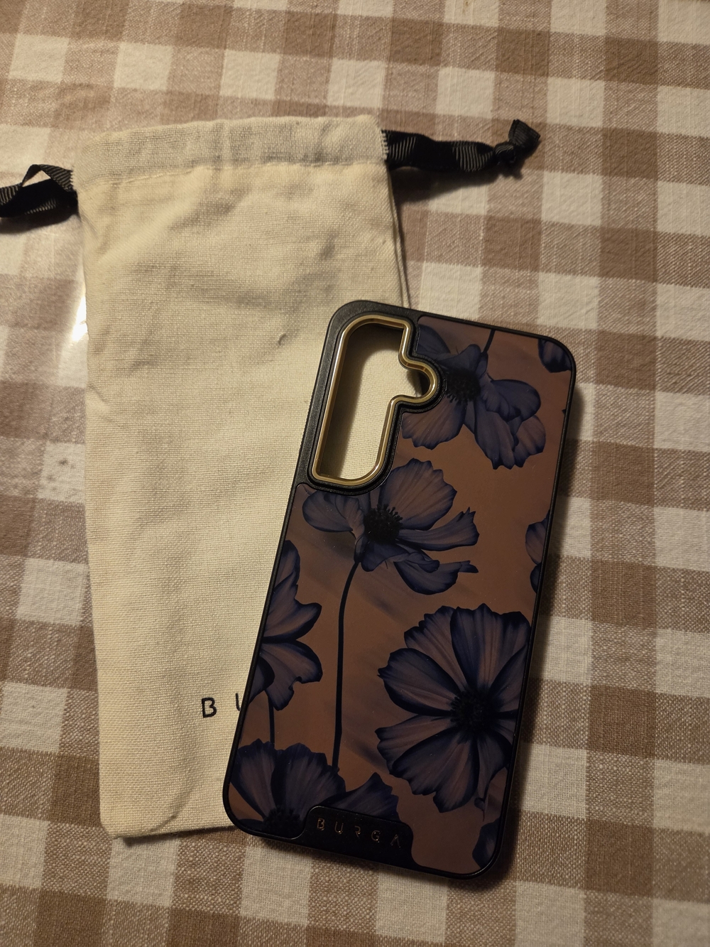 BURGA Elite Velvet Night Samsung Galaxy S25 ONLY Magnetic Case Gold
